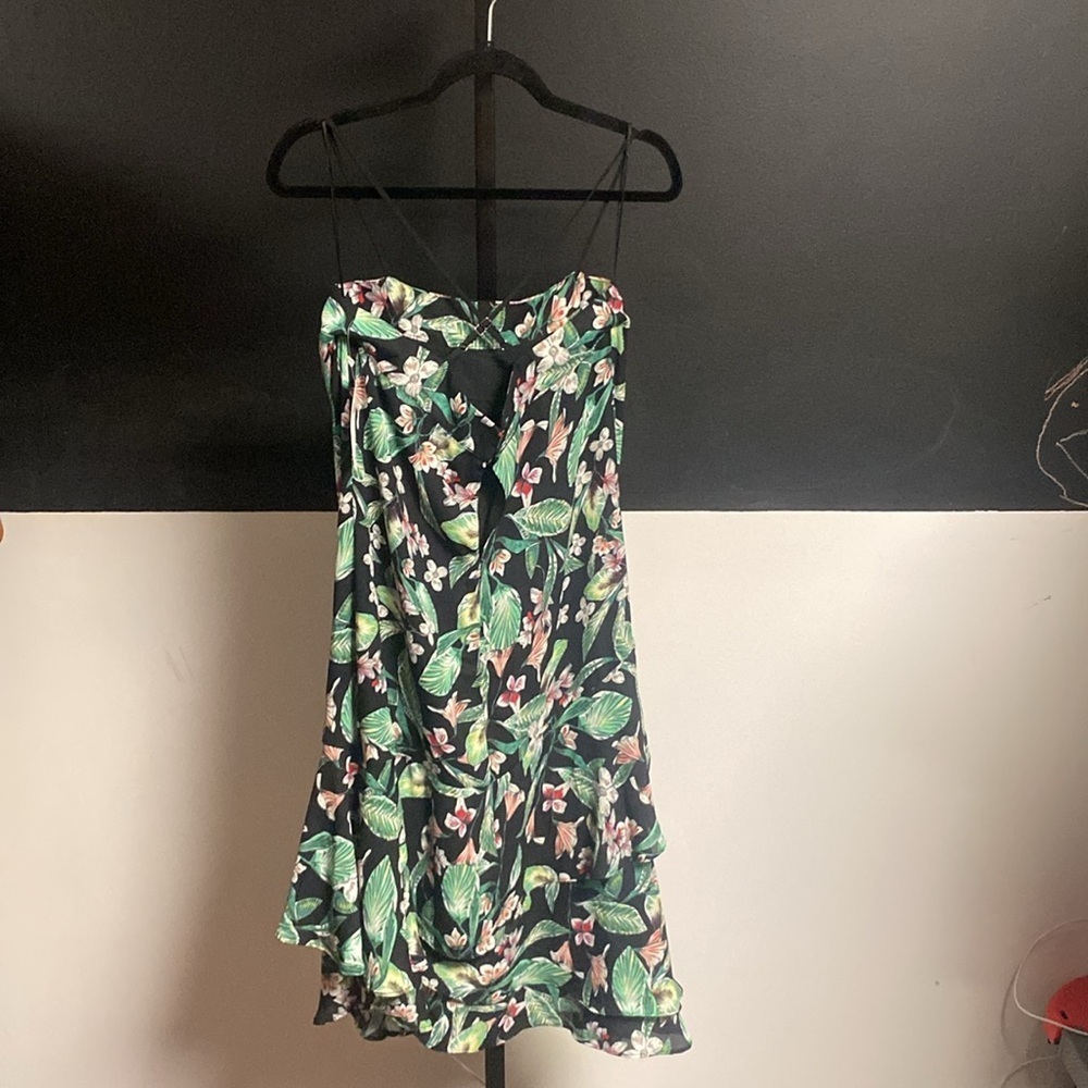 Adelyn  Rae floral ruffle dress size small nwt - Picture 8 of 10